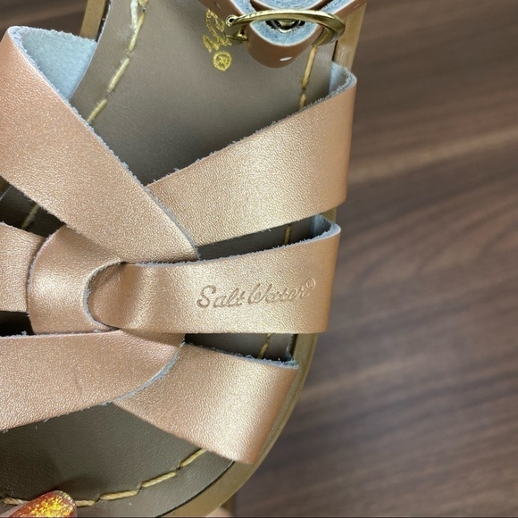 Saltwater originals leather sandals in matte rose gold toddlers size 10 - Picture 6 of 8